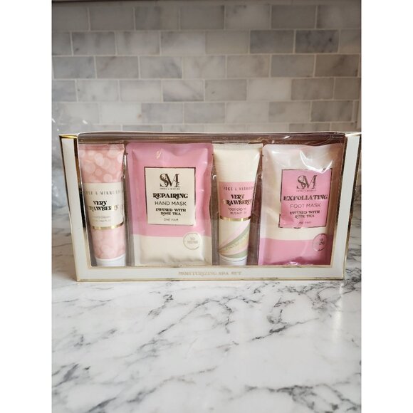 Smoke & Mirrors Moisturizing Spa Set With Very Strawberry & Rose Tea - Picture 1 of 4